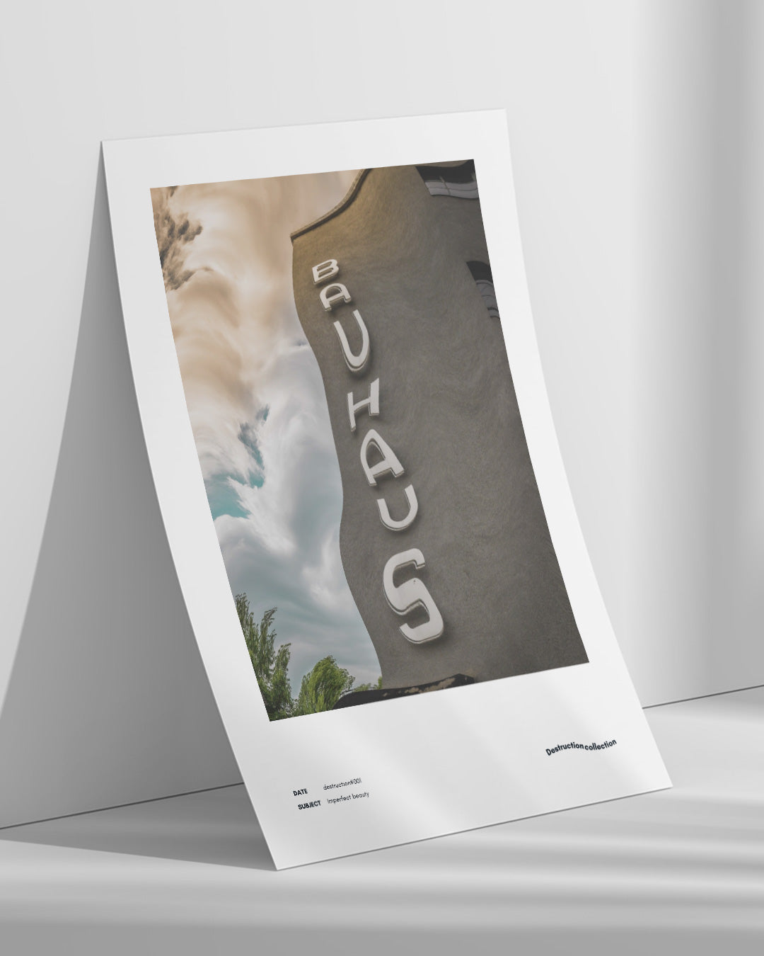 【ポスターのみ】Bauhaus Deconstructed – Imperfect Beauty Posterアートポスター(A2,A3)