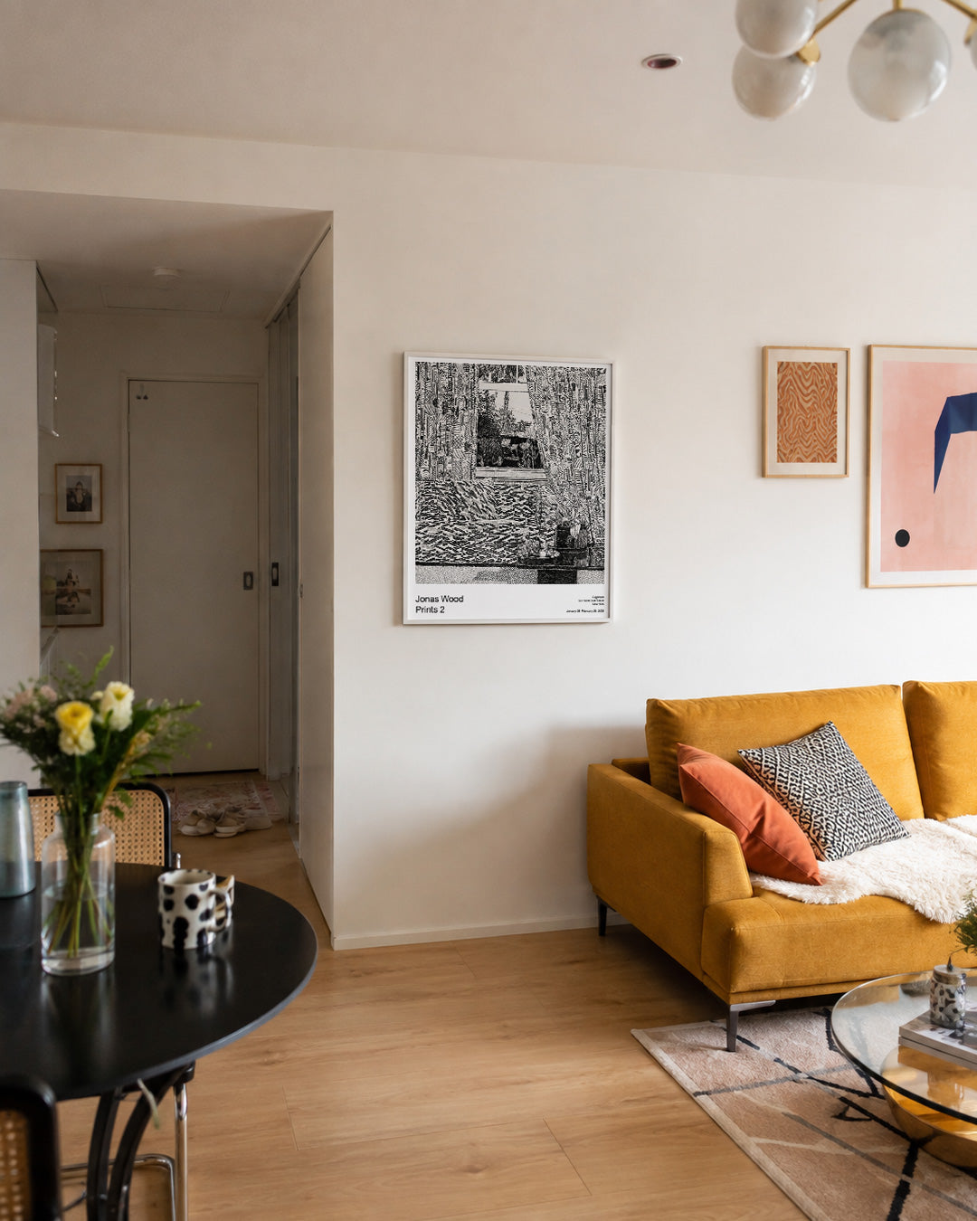 Pattern Couch Interior with Mar Vista Viewポスター【Jonas Wood│ジョナス・ウッド】（76.2×61）